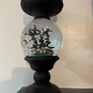 Bath and Body Works Halloween cemetery candle snow globe